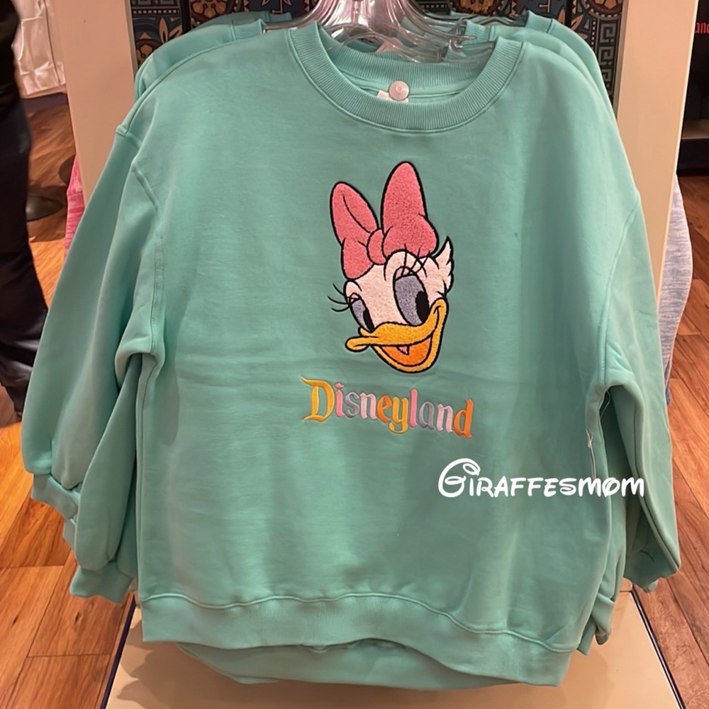 2025 Disneyland Daisy Duck Embroidered Turquoise Crewneck Sweatshirt New